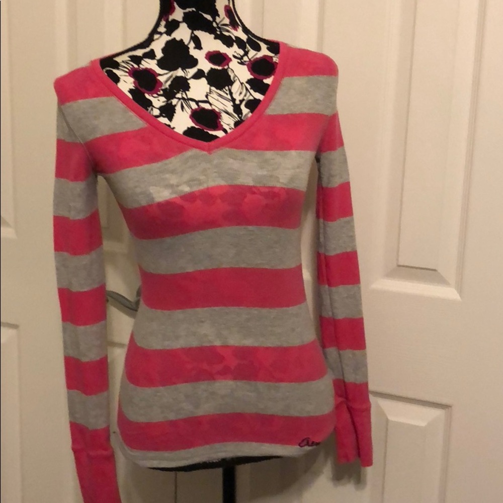 Pink and gray longsleeve shirt😍